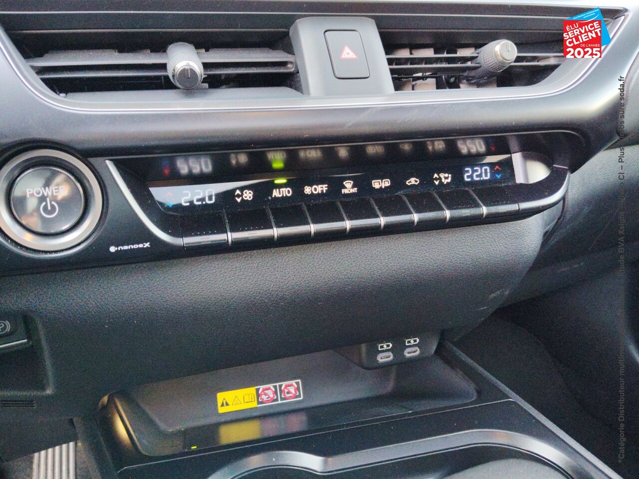 Véhicule d'occasion LEXUS UX 250H LUXE 2WD chez Toyota Thionville