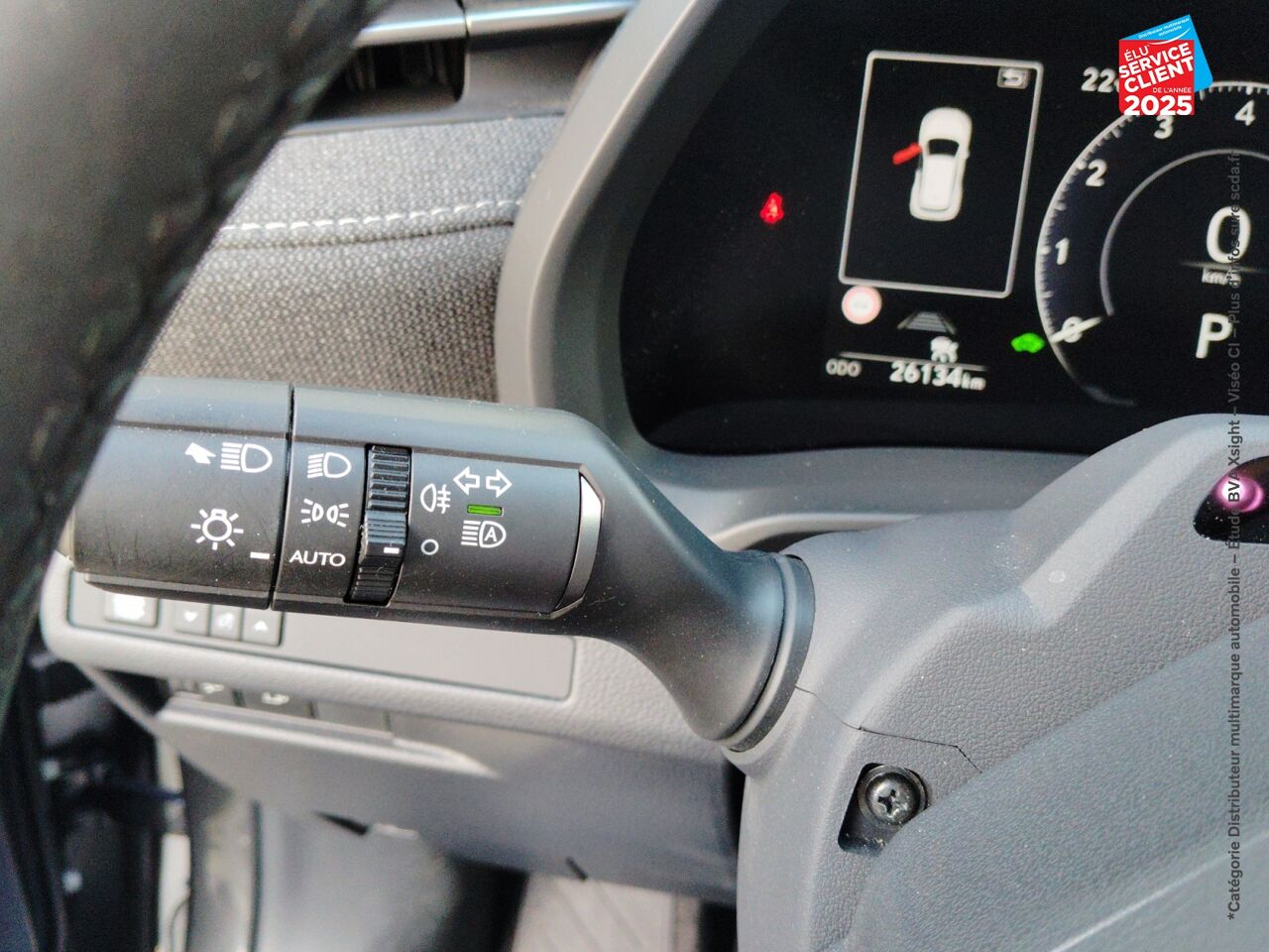 Véhicule d'occasion LEXUS LBX 1.5 136CH BUSINESS PLUS 2WD SIEGES CHAUF GPS CAMERA chez Toyota Besançon