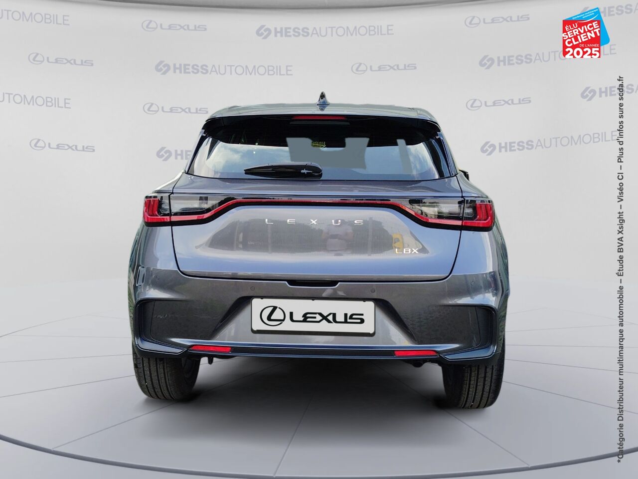 Véhicule d'occasion LEXUS LBX 1.5 136CH BUSINESS PLUS 2WD SIEGES CHAUF GPS CAMERA chez Toyota Besançon