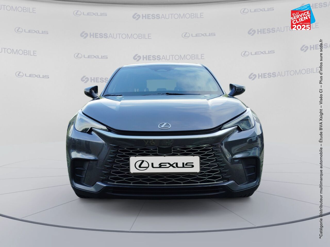 Véhicule d'occasion LEXUS LBX 1.5 136CH BUSINESS PLUS 2WD SIEGES CHAUF GPS CAMERA chez Toyota Besançon