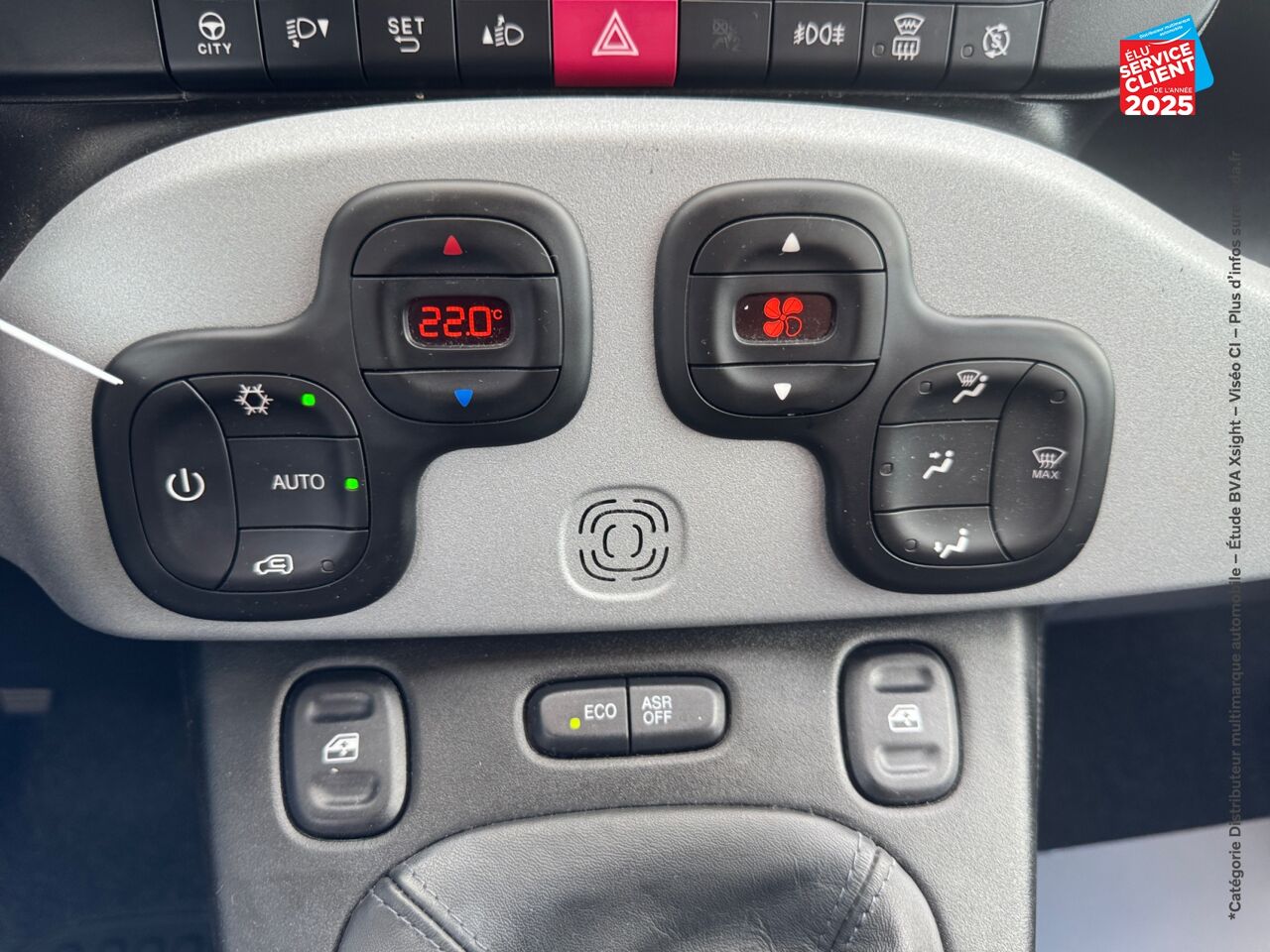 Véhicule d'occasion FIAT PANDA 0.9 8V TWINAIR 85CH S/S CITY CROSS EURO6D SIEGES CHAUF chez Renault Colmar