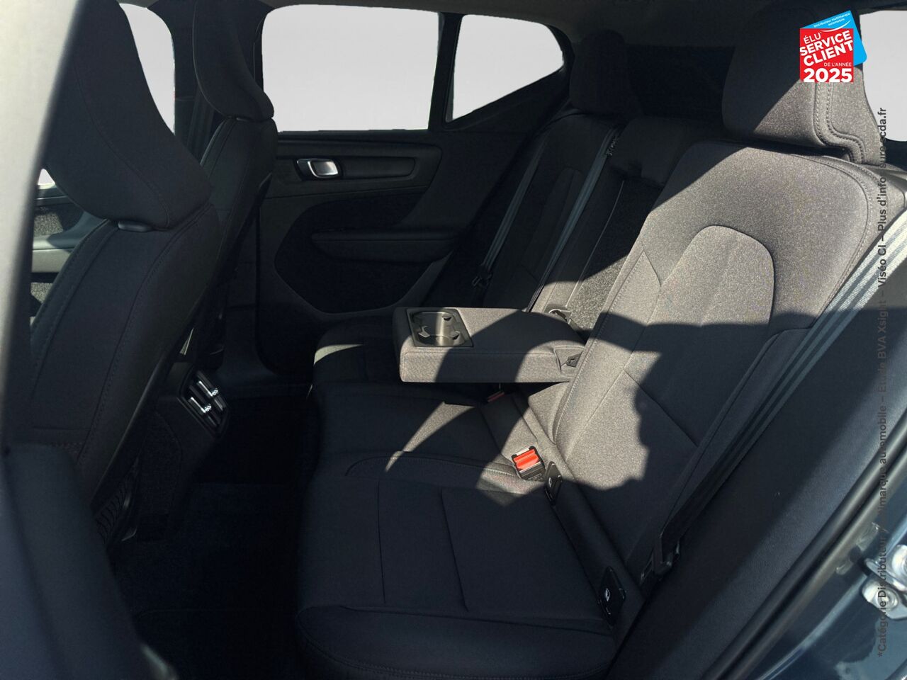 Véhicule d'occasion VOLVO XC40 T2 129CH BUSINESS GEARTRONIC 8 chez Hyundai Chalons