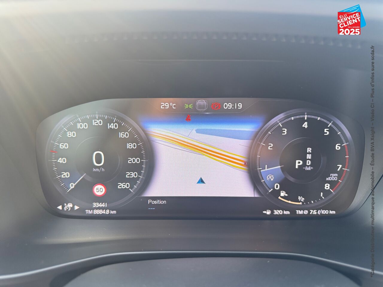 Véhicule d'occasion VOLVO XC40 T2 129CH BUSINESS GEARTRONIC 8 chez Hyundai Chalons