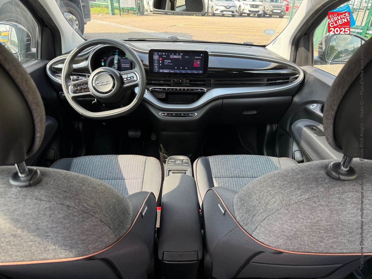Véhicule d'occasion FIAT 500 E 118CH ICONE PLUS TOUVRANT GPS chez Toyota Thionville