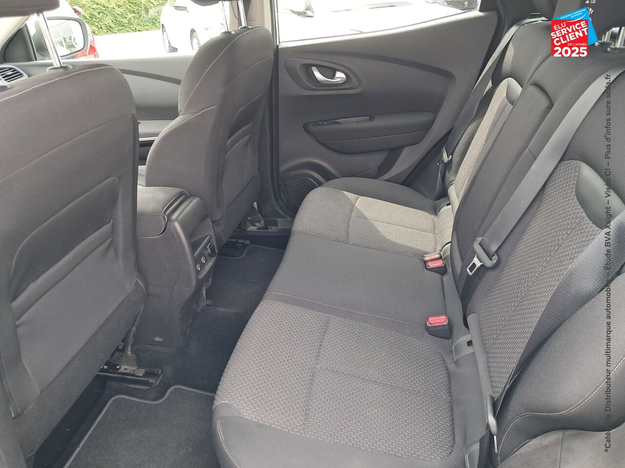 Véhicule d'occasion RENAULT KADJAR 1.5 BLUE DCI 115CH BUSINESS - 21 chez Renault Strasbourg