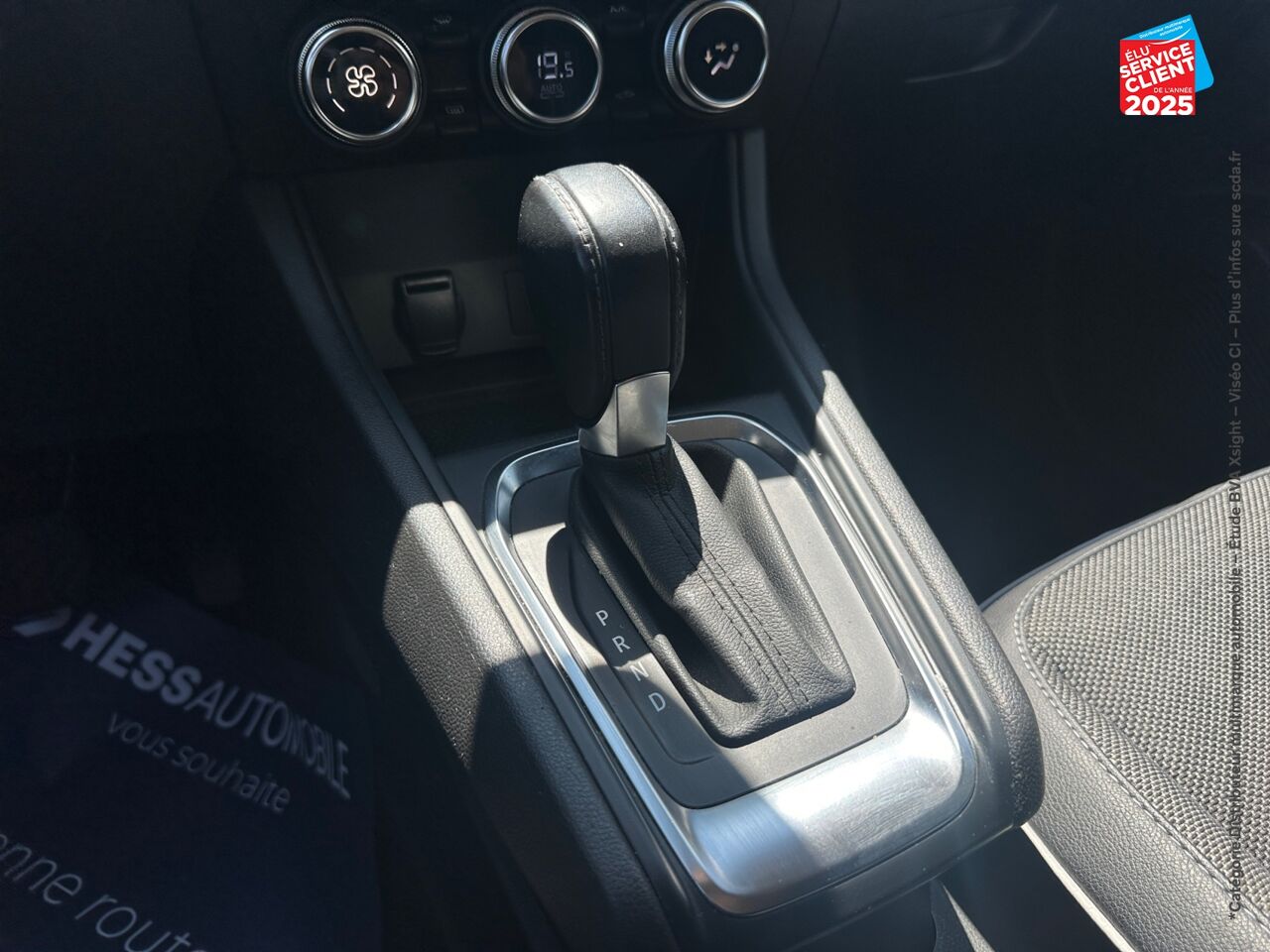Véhicule d'occasion RENAULT CAPTUR 1.3 TCE 140CH FAP INTENS EDC -21 CAMERA GPS chez Renault Sélestat