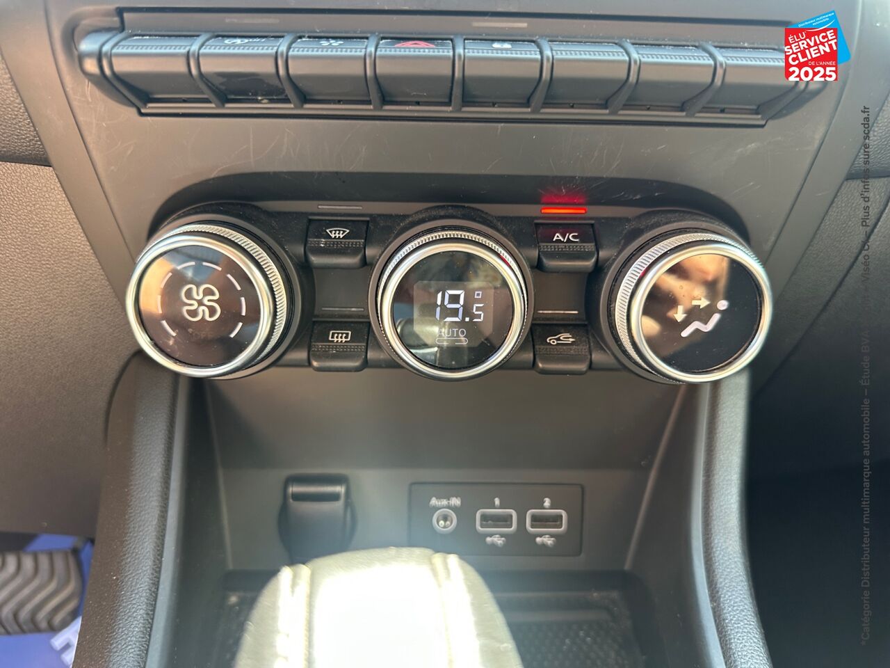 Véhicule d'occasion RENAULT CAPTUR 1.3 TCE 140CH FAP INTENS EDC -21 CAMERA GPS chez Renault Sélestat