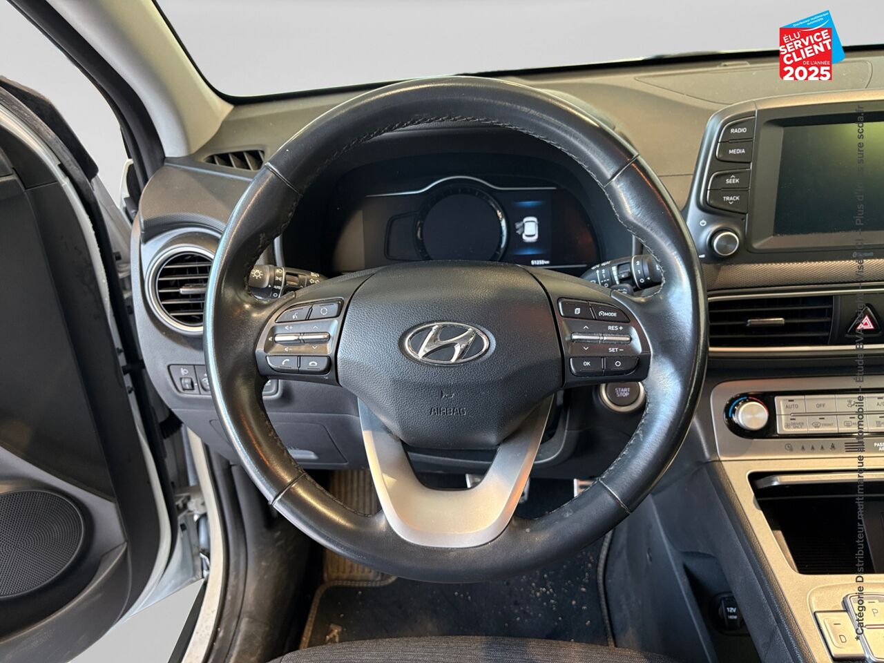 Véhicule d'occasion HYUNDAI KONA ELECTRIC 136CH INTUITIVE EURO6D-T EVAP 2CV chez Hyundai Epernay