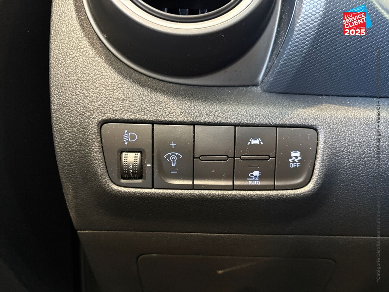 Véhicule d'occasion HYUNDAI KONA ELECTRIC 136CH INTUITIVE EURO6D-T EVAP 2CV chez Hyundai Epernay