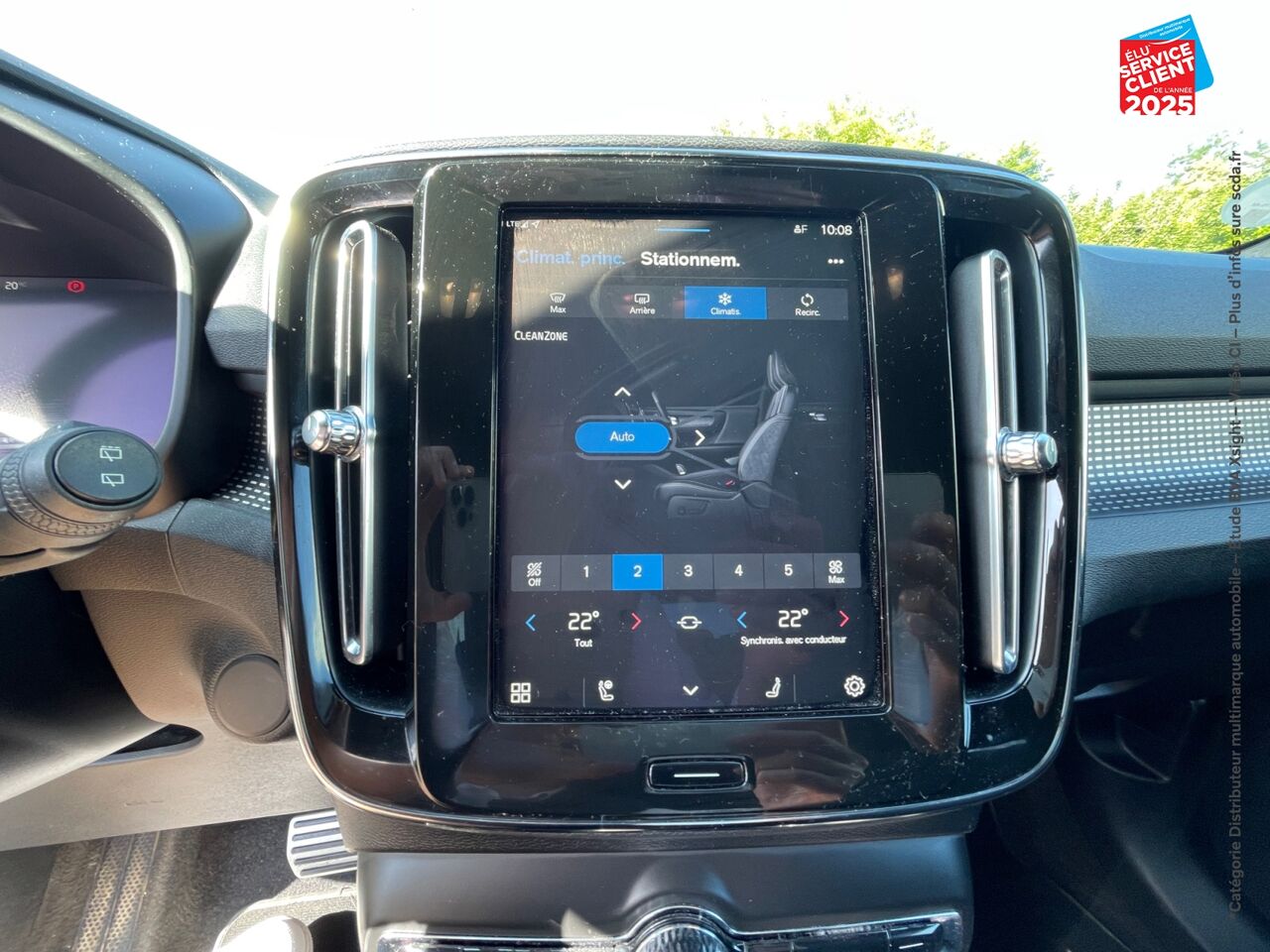 Véhicule d'occasion VOLVO XC40 RECHARGE 231CH PLUS EDT CAMERA chez Volvo Epernay