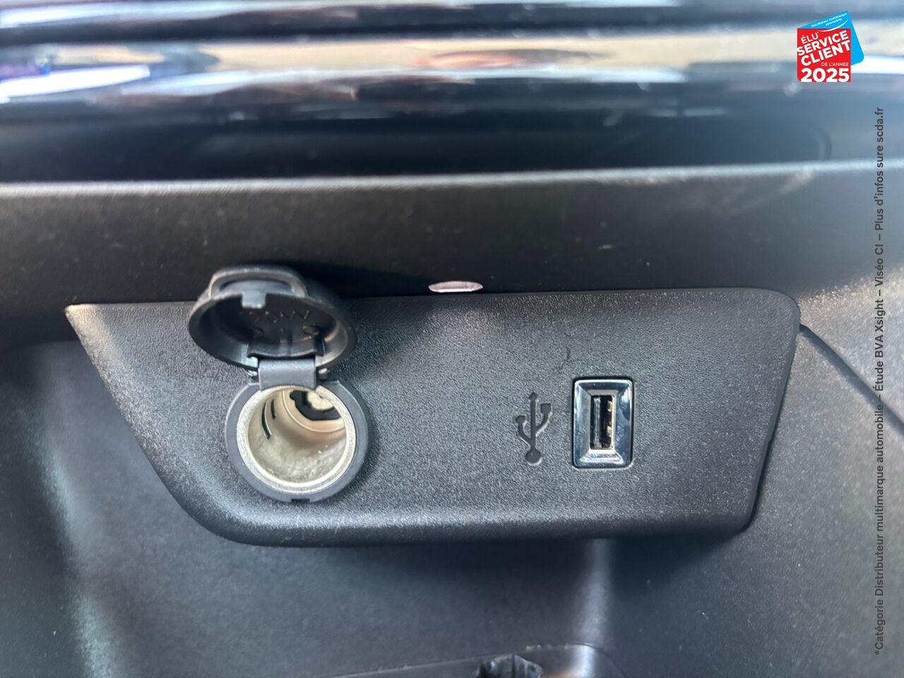 Véhicule d'occasion OPEL CORSA 1.2 75CH ELEGANCE BUSINESS GPS CARPLAY chez Renault Montbéliard
