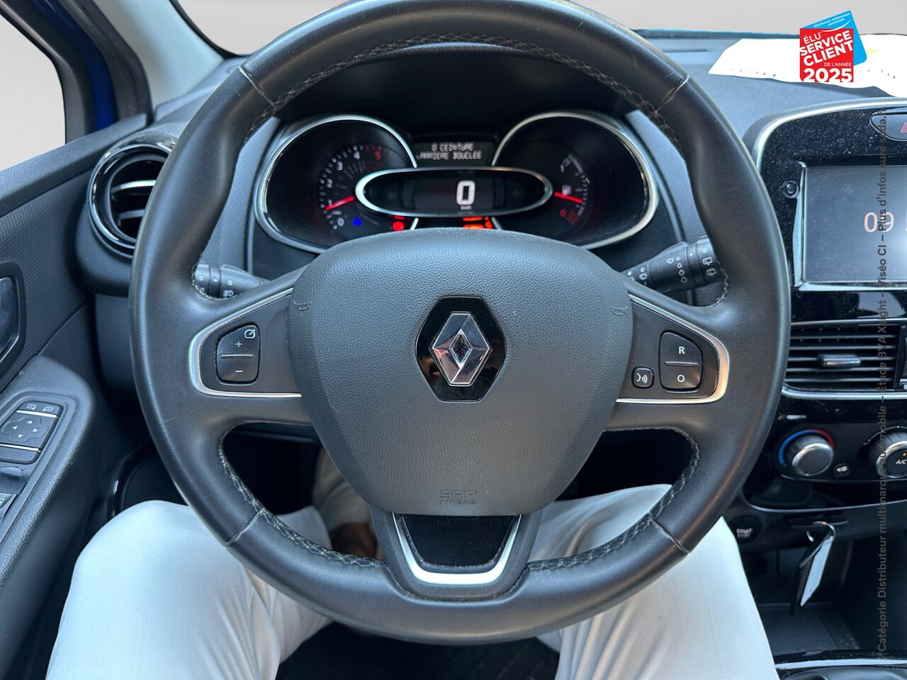 Véhicule d'occasion RENAULT CLIO ESTATE 1.5 DCI 75CH ENERGY BUSINESS EURO6C chez Toyota Saint Dizier