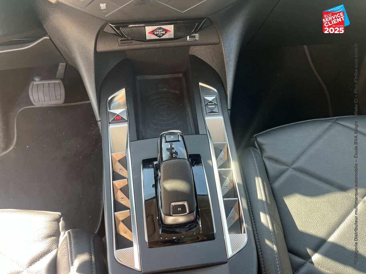 Véhicule d'occasion DS DS 3 CROSSBACK PURETECH 130CH GRAND CHIC AUTOMATIQUE 7CV chez BMW Pontarlier