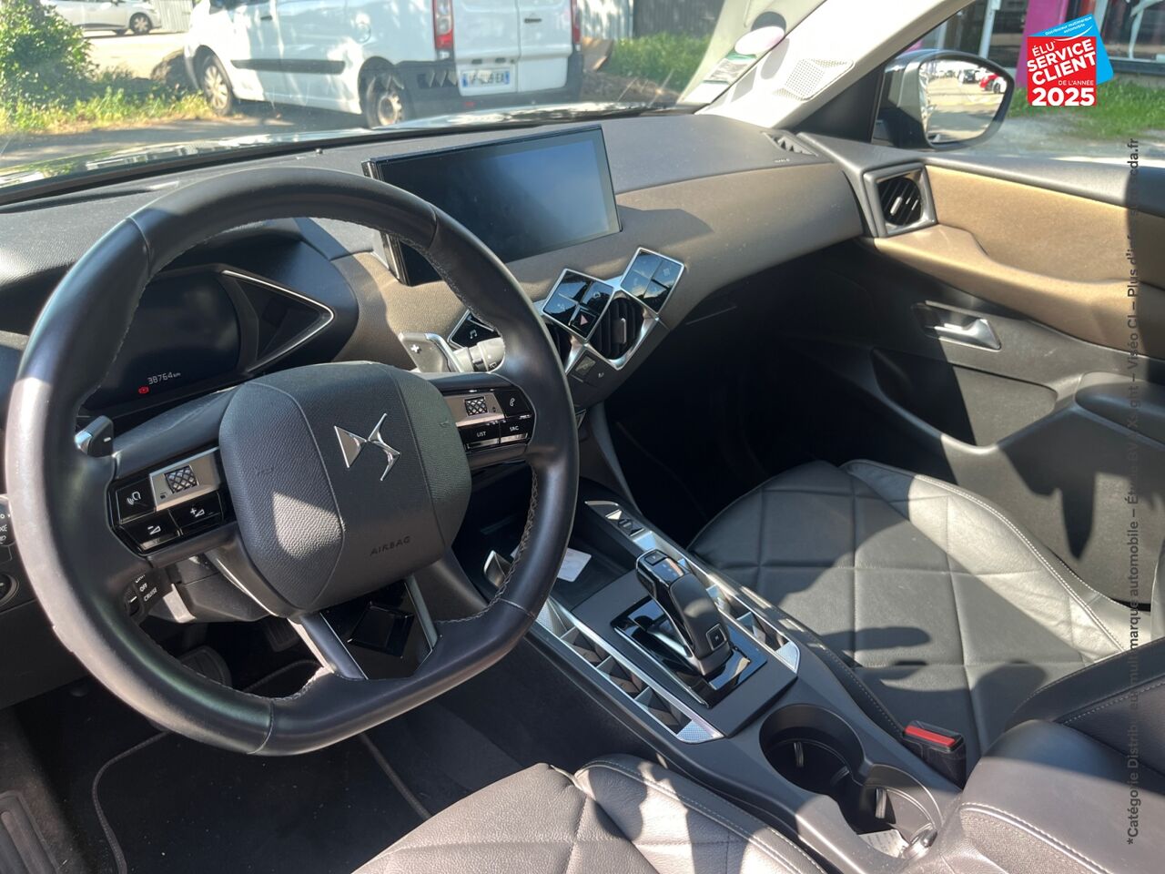 Véhicule d'occasion DS DS 3 CROSSBACK PURETECH 130CH GRAND CHIC AUTOMATIQUE 7CV chez BMW Pontarlier