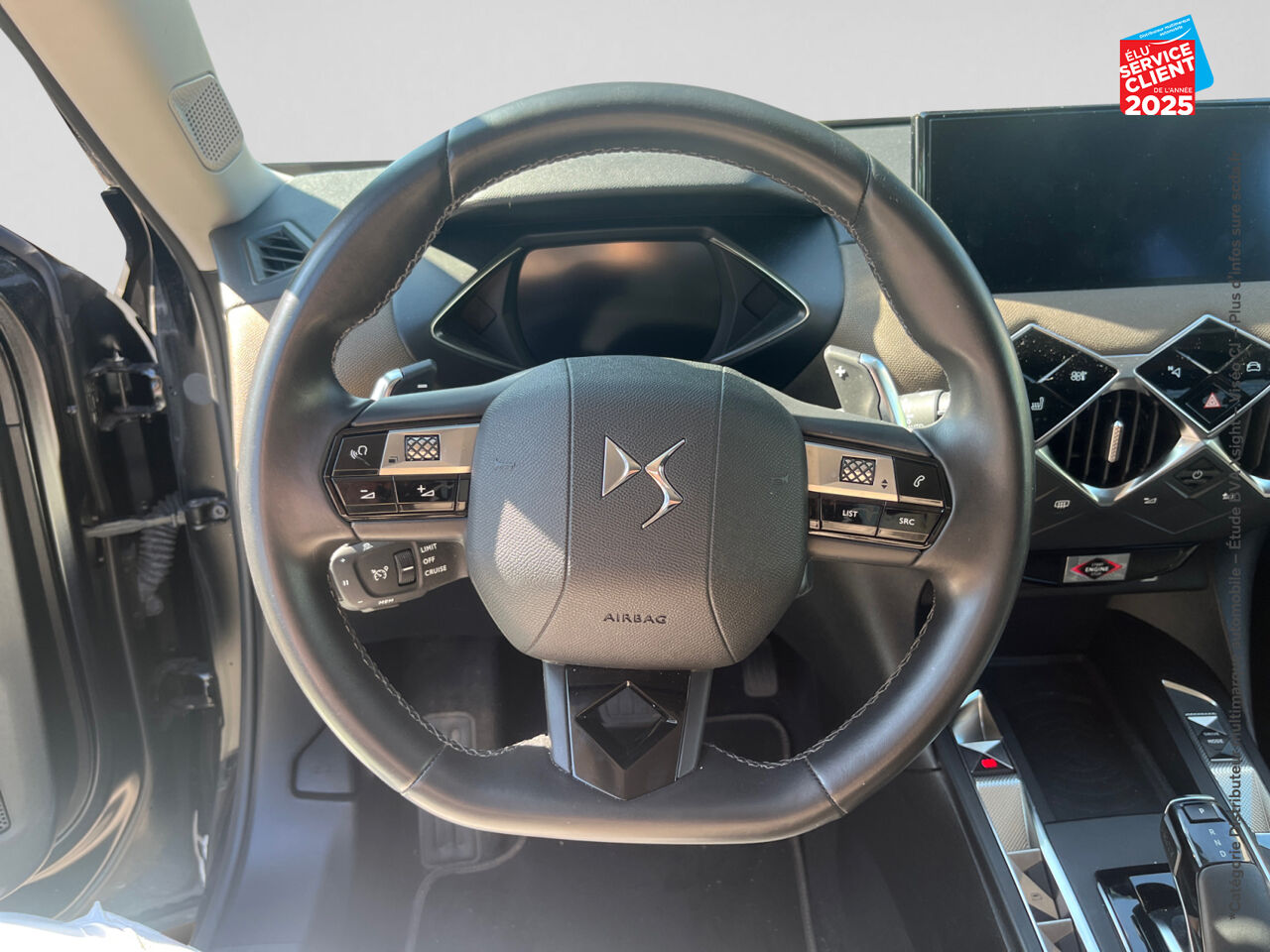 Véhicule d'occasion DS DS 3 CROSSBACK PURETECH 130CH GRAND CHIC AUTOMATIQUE 7CV chez BMW Pontarlier