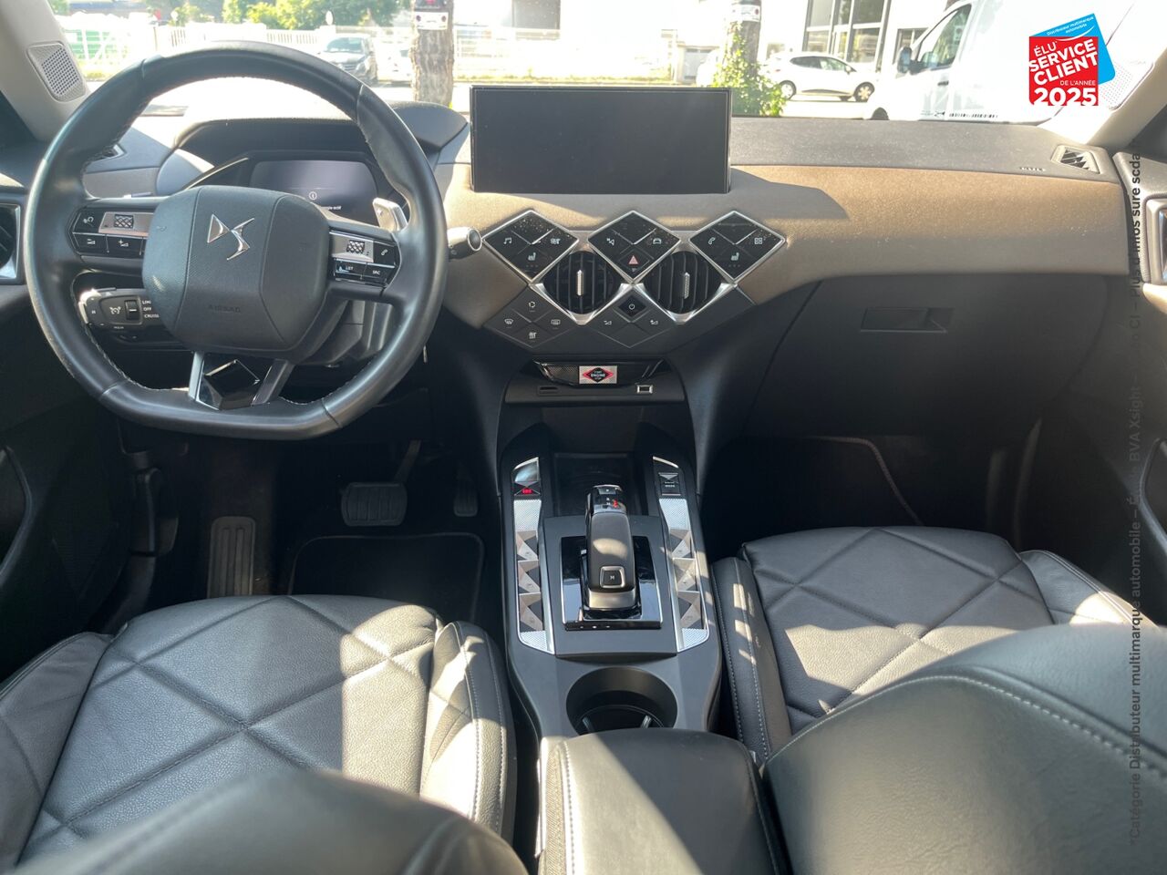 Véhicule d'occasion DS DS 3 CROSSBACK PURETECH 130CH GRAND CHIC AUTOMATIQUE 7CV chez BMW Pontarlier
