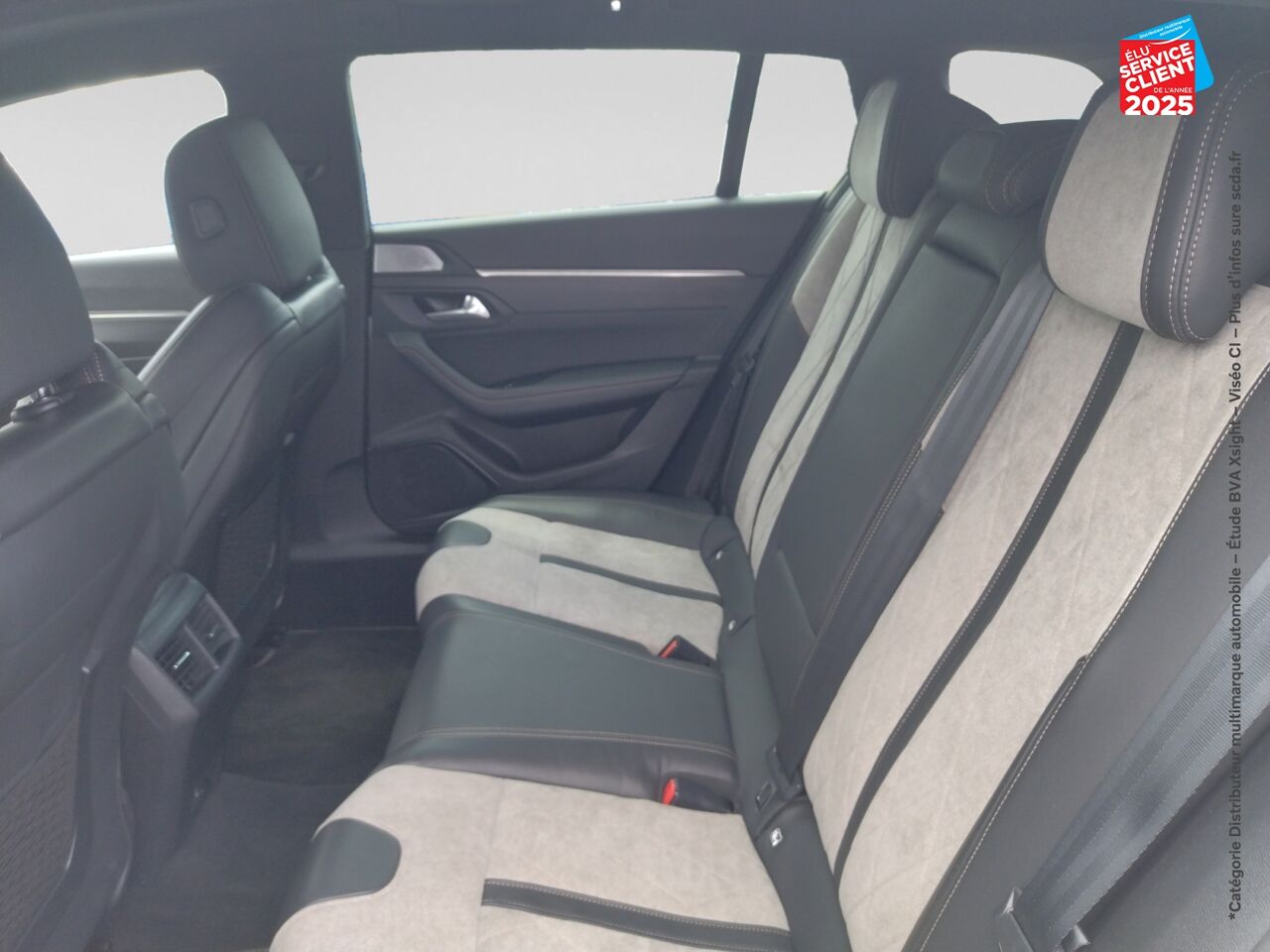 Véhicule d'occasion PEUGEOT 508 SW HYBRID 225CH GT E-EAT8 TOUVRANT SIEGE CHAUF CAMERA GPS chez Toyota Saint Dizier