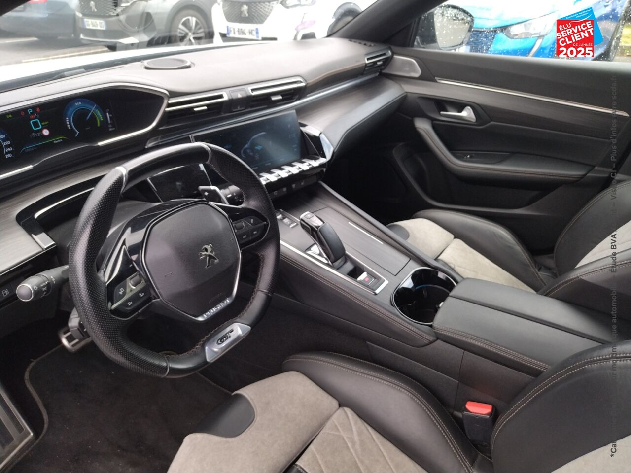 Véhicule d'occasion PEUGEOT 508 SW HYBRID 225CH GT E-EAT8 TOUVRANT SIEGE CHAUF CAMERA GPS chez Toyota Saint Dizier
