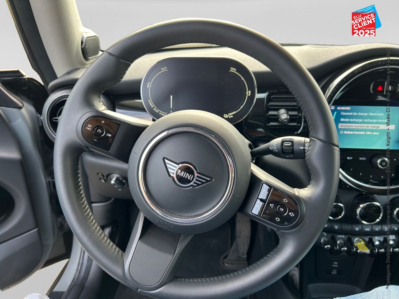 Véhicule d'occasion MINI MINI COOPER SE 184CH EDITION PREMIUM PLUS BVA 5CV chez Toyota Sarreguemines