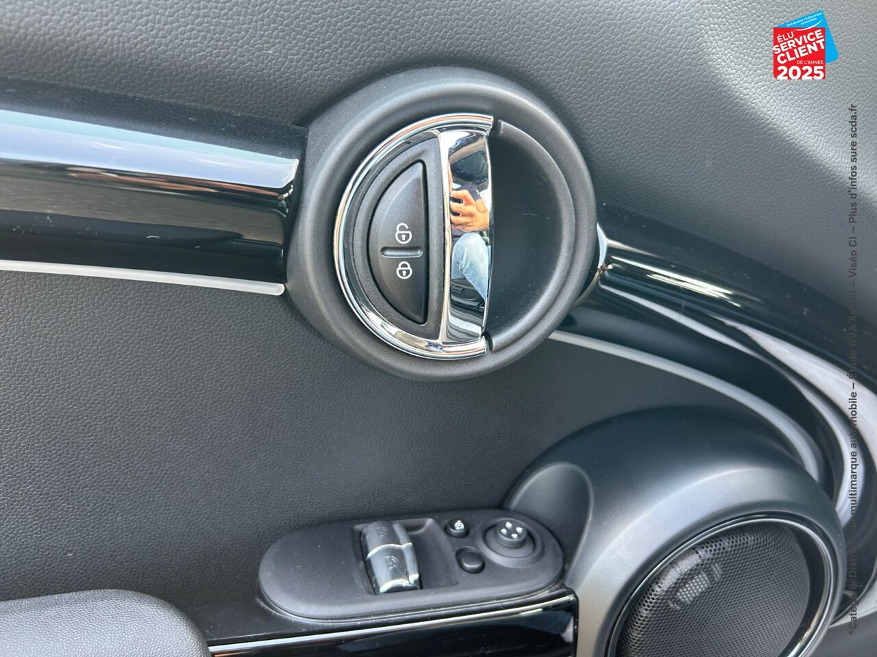 Véhicule d'occasion MINI MINI COOPER SE 184CH EDITION PREMIUM PLUS BVA 5CV chez Toyota Sarreguemines