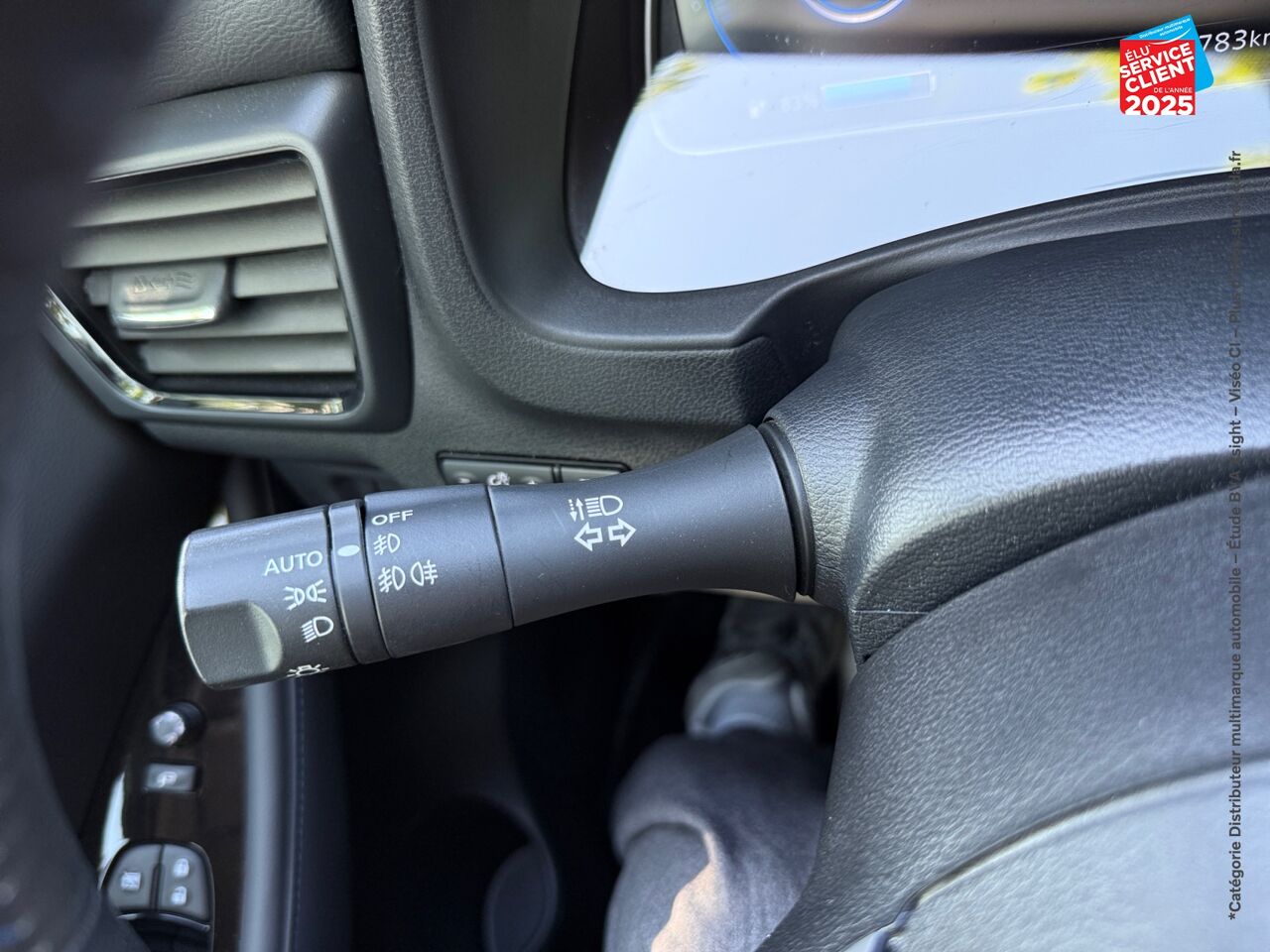Véhicule d'occasion NISSAN LEAF 150CH 40KWH N-CONNECTA 21 chez Hyundai Chalons