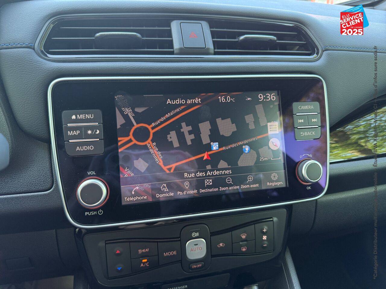 Véhicule d'occasion NISSAN LEAF 150CH 40KWH N-CONNECTA 21 chez Hyundai Chalons