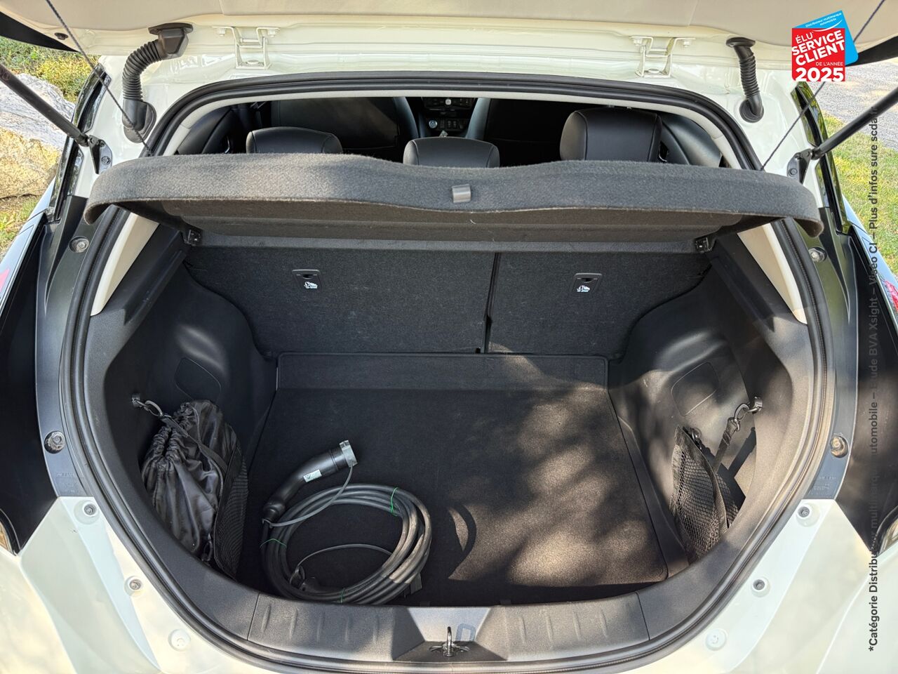 Véhicule d'occasion NISSAN LEAF 150CH 40KWH N-CONNECTA 21 chez Hyundai Chalons