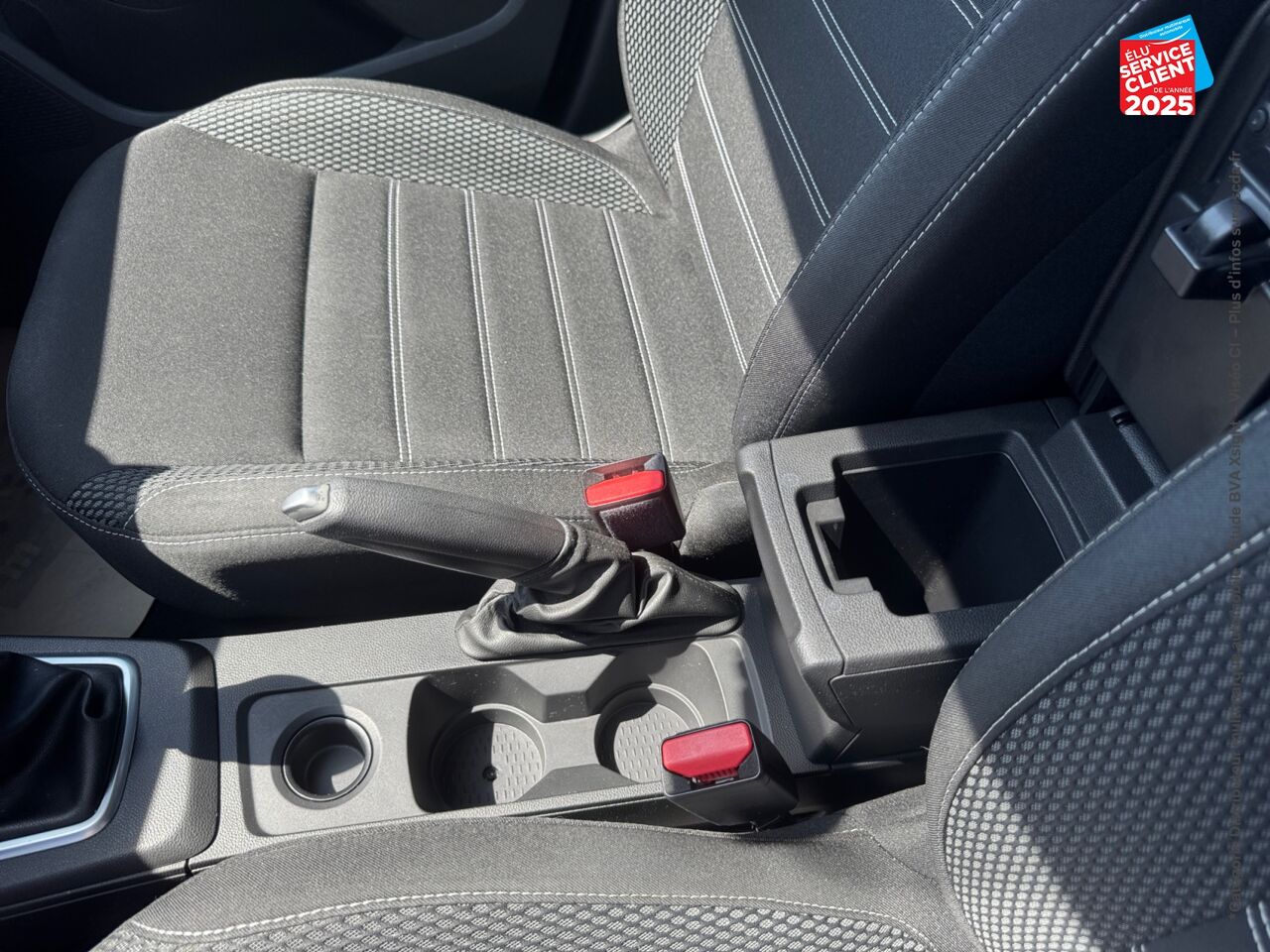 Véhicule d'occasion DACIA DUSTER 1.0 ECO-G 100CH PRESTIGE 4X2 chez Hyundai Chalons