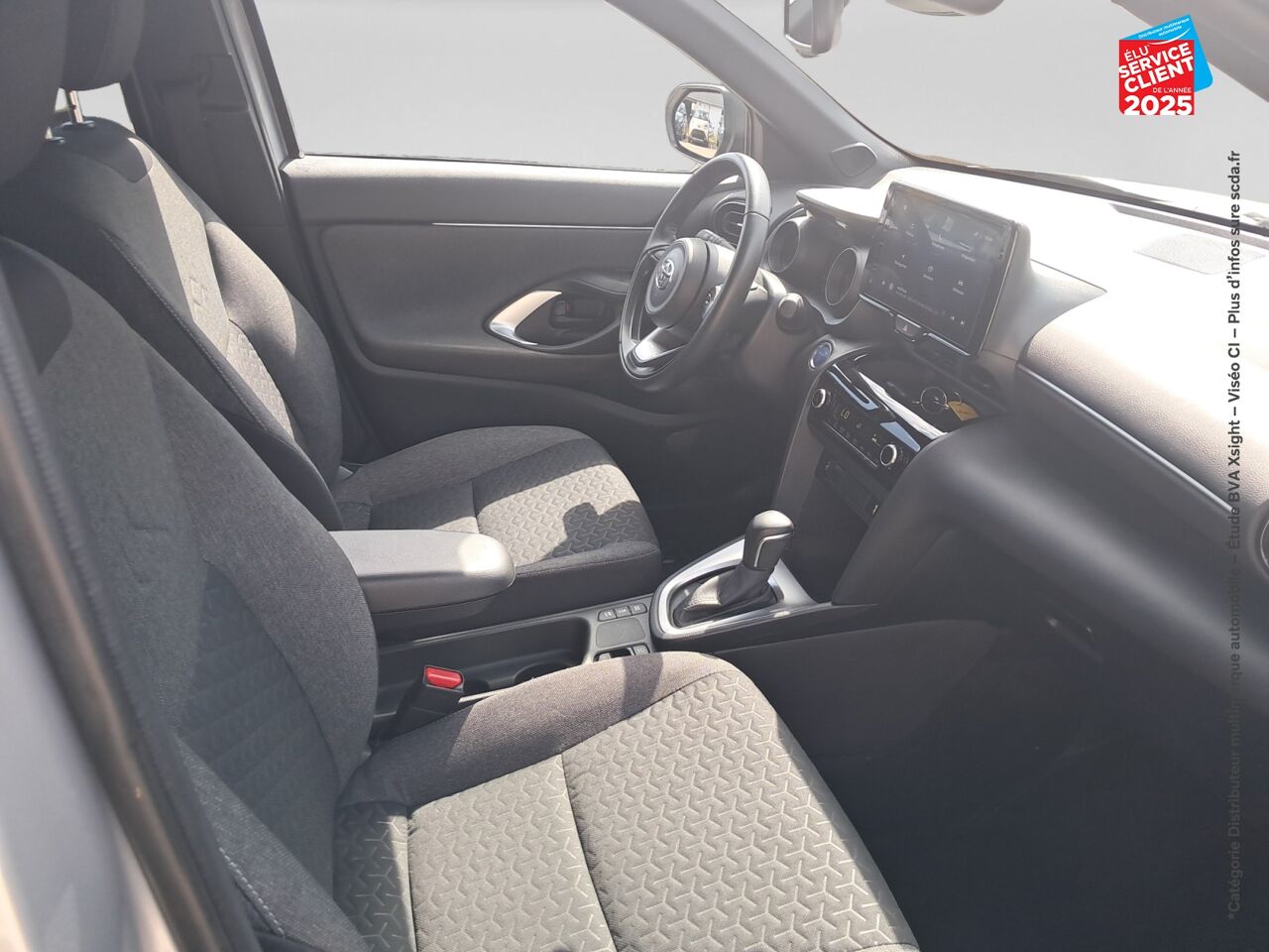 Véhicule d'occasion TOYOTA YARIS CROSS 116H DESIGN MY22 SIEGES CHAUF chez Toyota Thionville