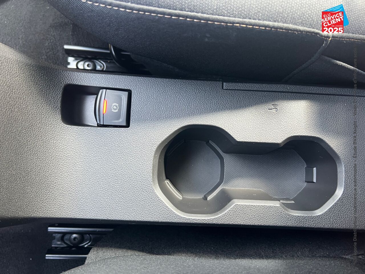 Véhicule d'occasion DACIA SANDERO 1.0 ECO-G 100CH STEPWAY EXTREME + -24 chez Renault Colmar