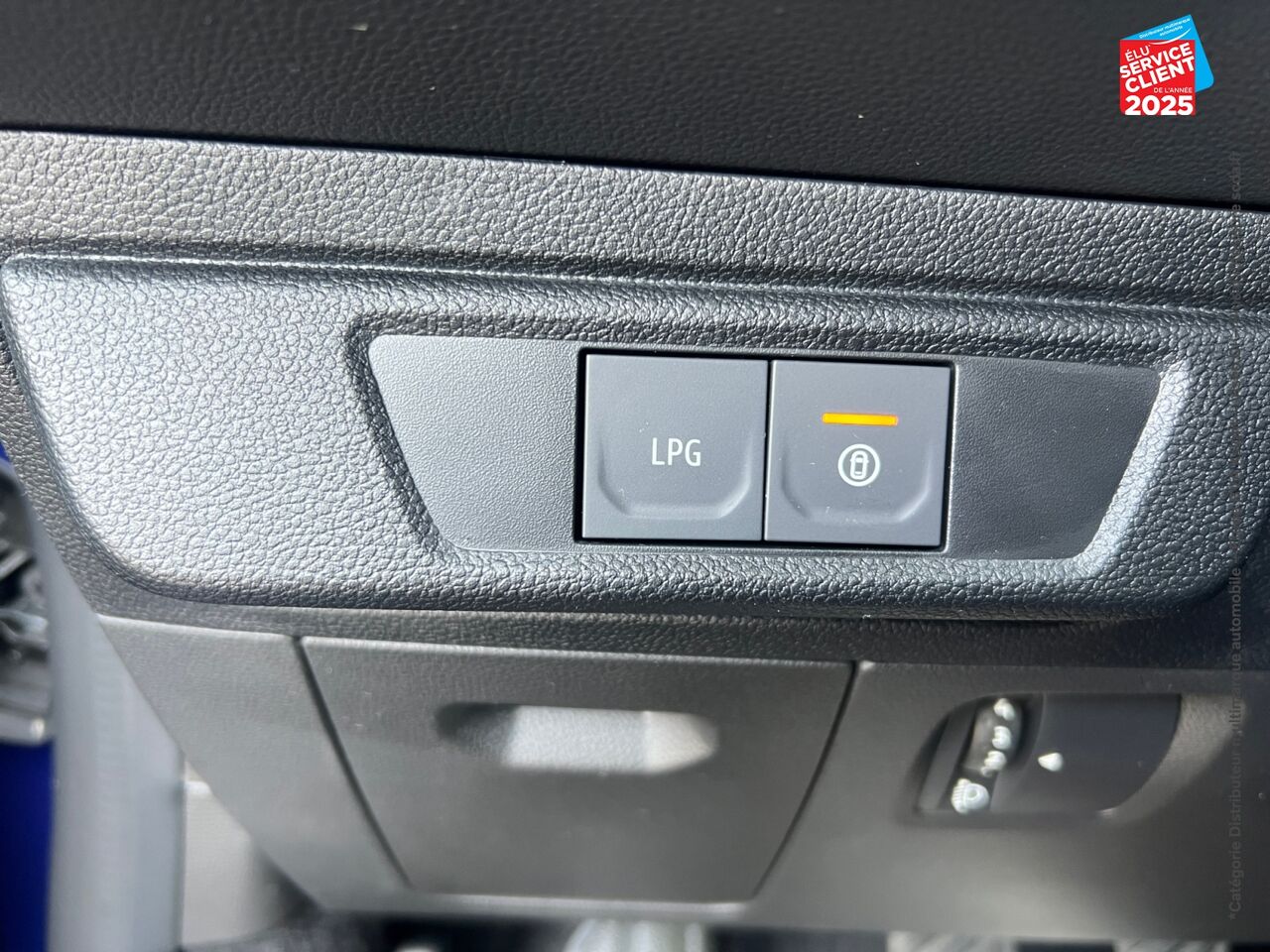 Véhicule d'occasion DACIA SANDERO 1.0 ECO-G 100CH STEPWAY EXTREME + -24 chez Renault Colmar