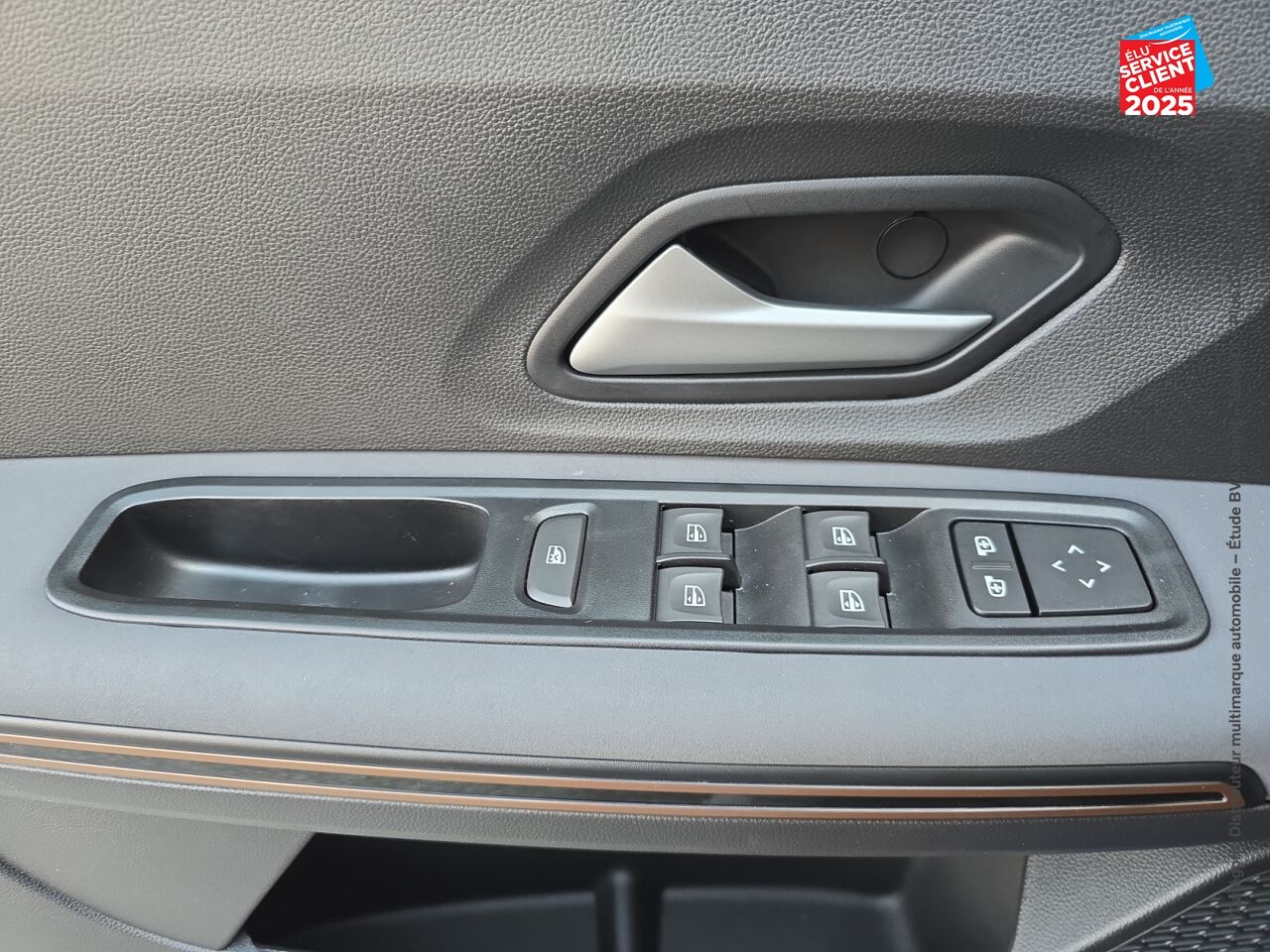 Véhicule d'occasion DACIA SANDERO 1.0 ECO-G 100CH STEPWAY EXTREME + chez Renault Sélestat