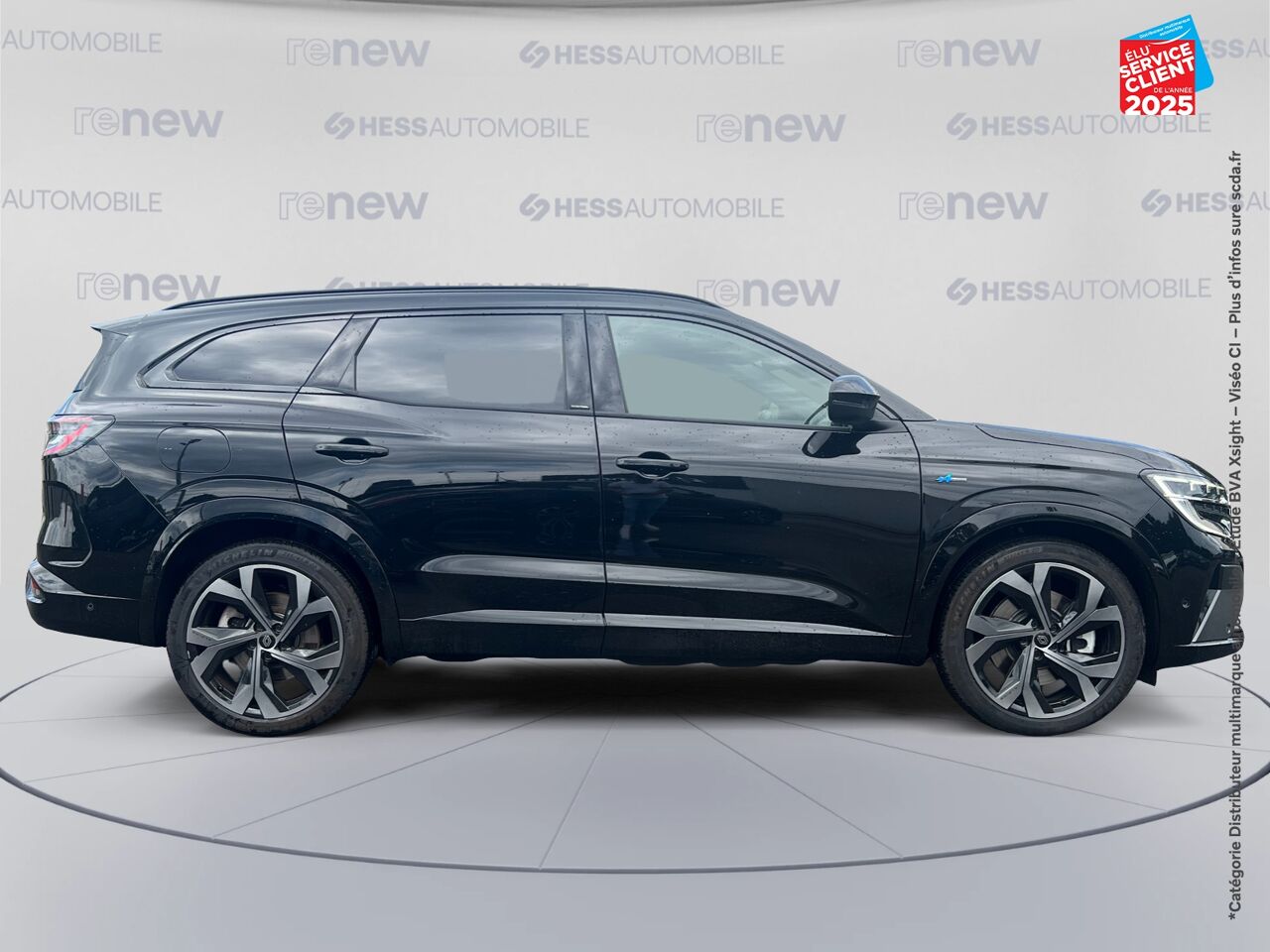 Véhicule d'occasion RENAULT ESPACE 1.2 E-TECH FULL HYBRID 200CH ESPRIT ALPINE TPANO SIEGES CHAUF GPS CAMERA CARPLAY chez Peugeot Charleville