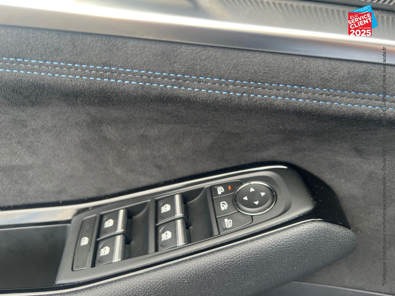 Véhicule d'occasion RENAULT ESPACE 1.2 E-TECH FULL HYBRID 200CH ESPRIT ALPINE TPANO SIEGES CHAUF GPS CAMERA CARPLAY chez Peugeot Charleville