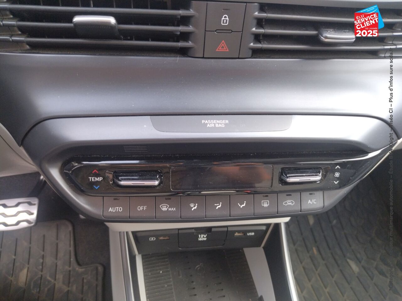Véhicule d'occasion HYUNDAI BAYON 1.0 T-GDI 100CH HYBRID 48V CREATIVE DCT-7 CAMERA CARPLAY chez Nissan Strasbourg