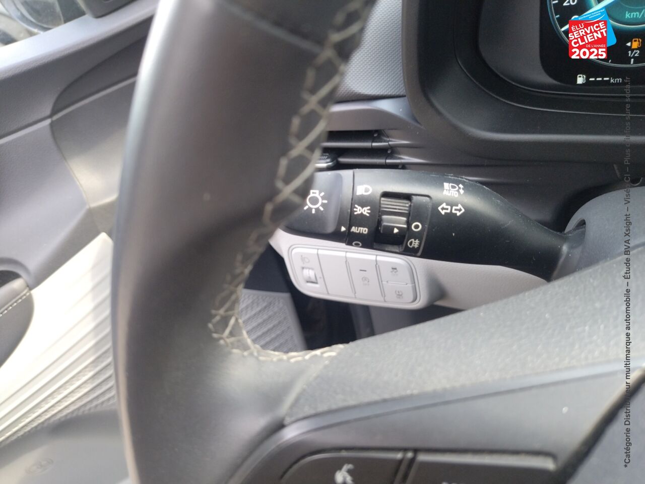 Véhicule d'occasion HYUNDAI BAYON 1.0 T-GDI 100CH HYBRID 48V CREATIVE DCT-7 CAMERA CARPLAY chez Nissan Strasbourg