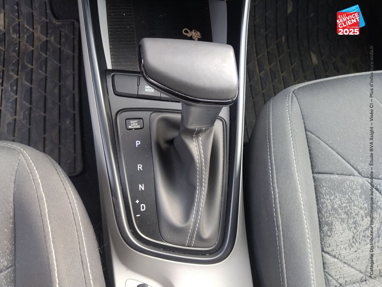 Véhicule d'occasion HYUNDAI BAYON 1.0 T-GDI 100CH HYBRID 48V CREATIVE DCT-7 CAMERA CARPLAY chez Nissan Strasbourg