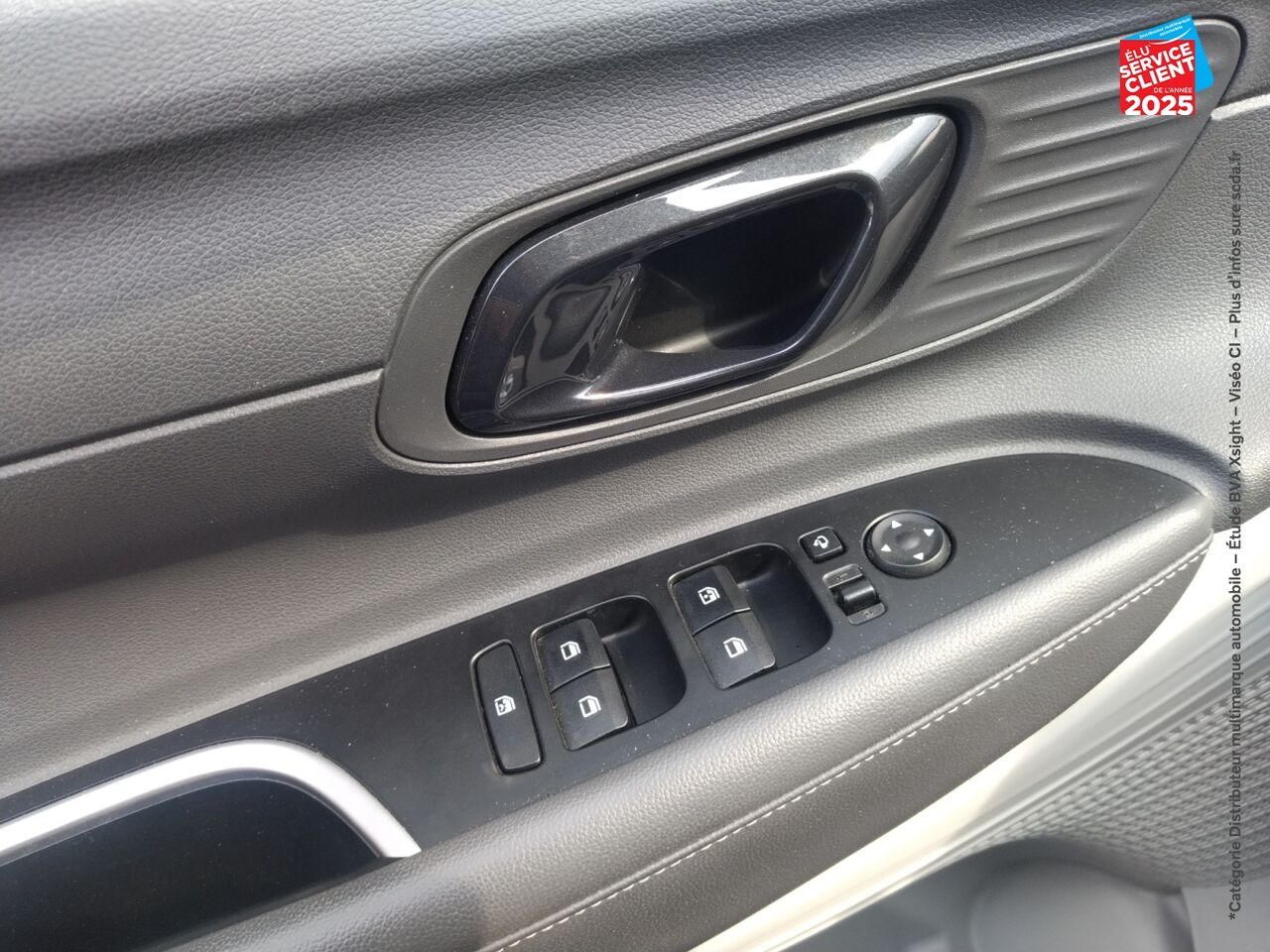 Véhicule d'occasion HYUNDAI BAYON 1.0 T-GDI 100CH HYBRID 48V CREATIVE DCT-7 CAMERA CARPLAY chez Nissan Strasbourg