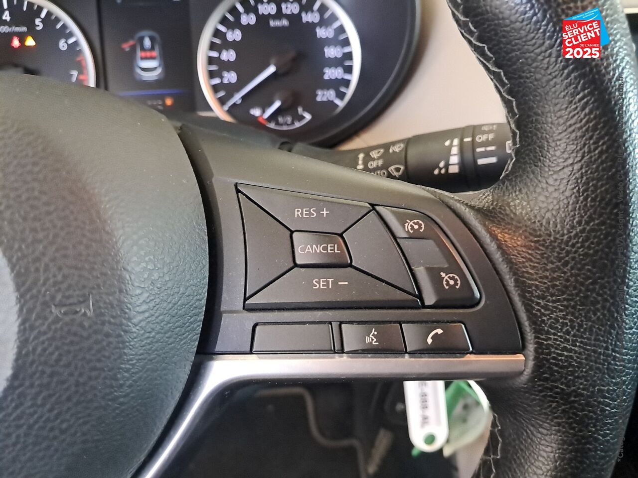 Véhicule d'occasion NISSAN MICRA 1.0 IG-T 92CH MADE IN FRANCE 2021.5 chez Toyota Thionville
