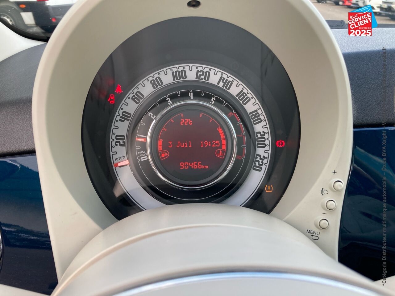 Véhicule d'occasion FIAT 500 1.2 8V 69CH ECO PACK LOUNGE TPANO chez HESS Automobile