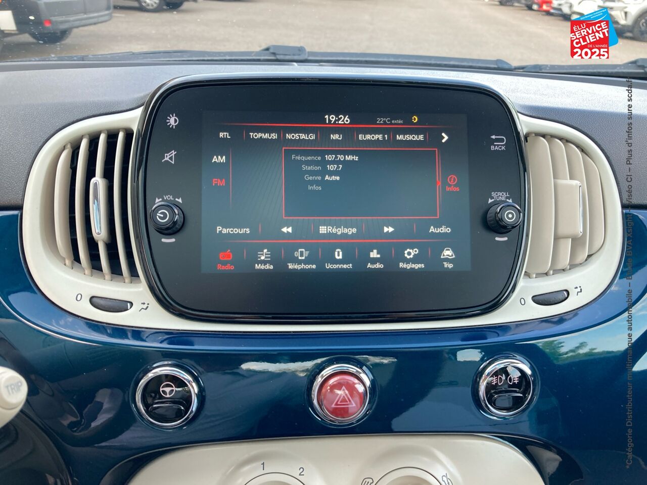 Véhicule d'occasion FIAT 500 1.2 8V 69CH ECO PACK LOUNGE TPANO chez HESS Automobile