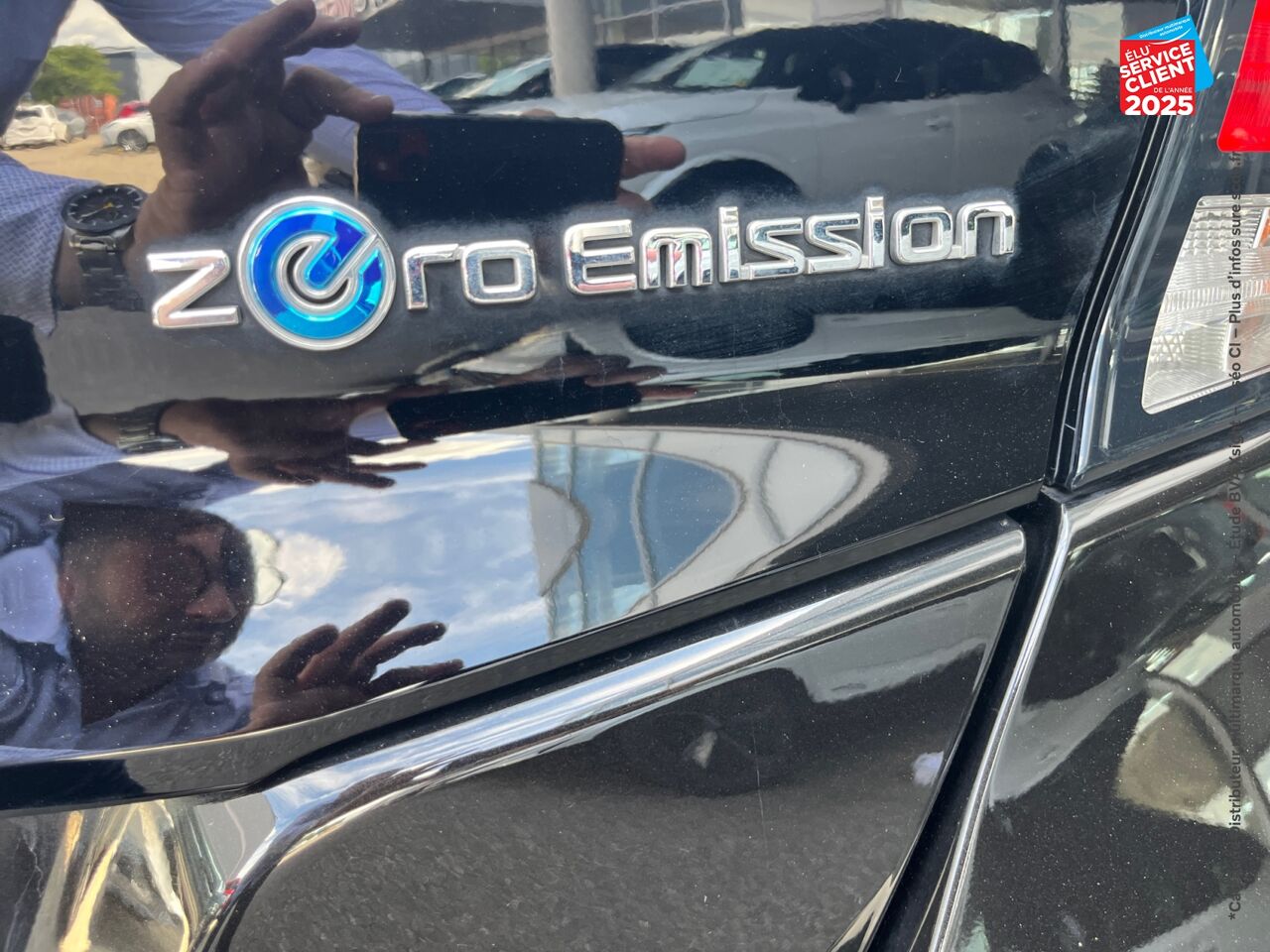 Véhicule d'occasion NISSAN LEAF 150CH 40KWH N-CONNECTA 21 SIEGES CHAUF GPS chez Nissan Strasbourg