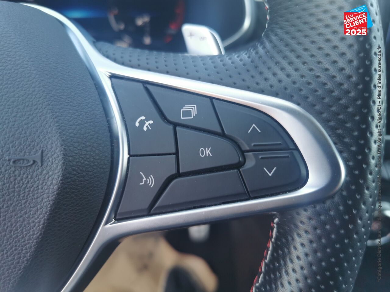 Véhicule d'occasion RENAULT ARKANA 1.3 TCE MILD HYBRID 140CH RS LINE EDC -22 chez Renault Colmar