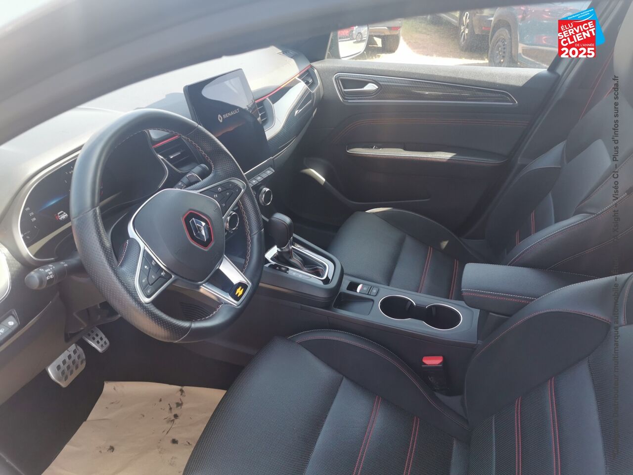 Véhicule d'occasion RENAULT ARKANA 1.3 TCE MILD HYBRID 140CH RS LINE EDC -22 chez Renault Colmar