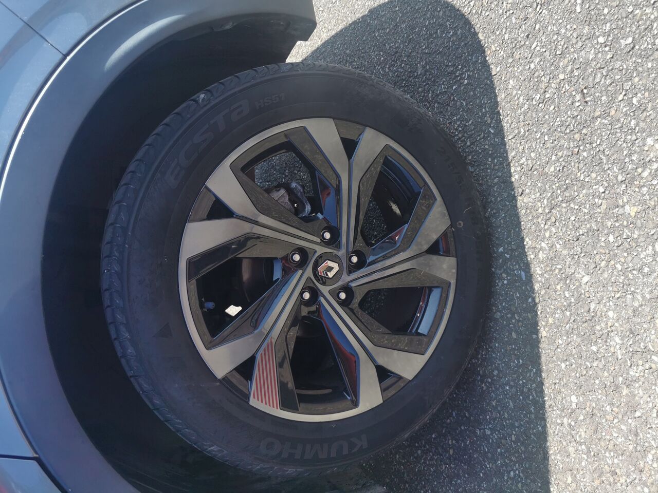 Véhicule d'occasion RENAULT ARKANA 1.3 TCE MILD HYBRID 140CH RS LINE EDC -22 chez Renault Colmar