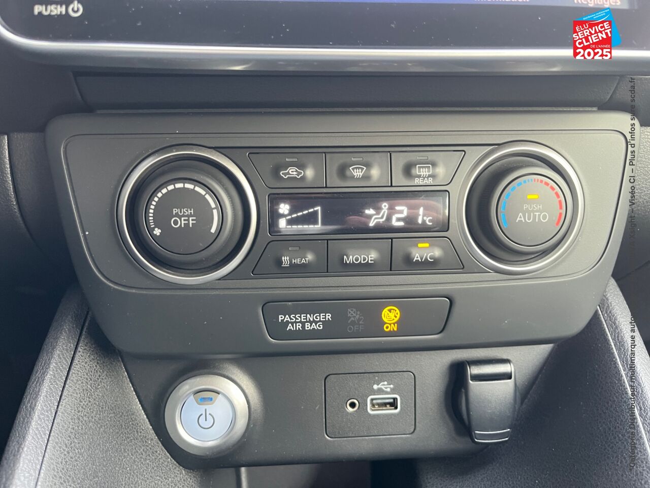 Véhicule d'occasion NISSAN LEAF 150CH 40KWH ACENTA 21 chez HESS Automobile