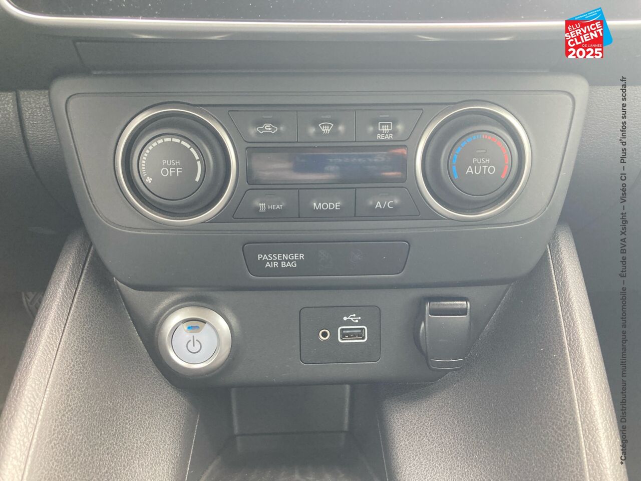 Véhicule d'occasion NISSAN LEAF 150CH 40KWH ACENTA 21.5 chez Nissan Strasbourg