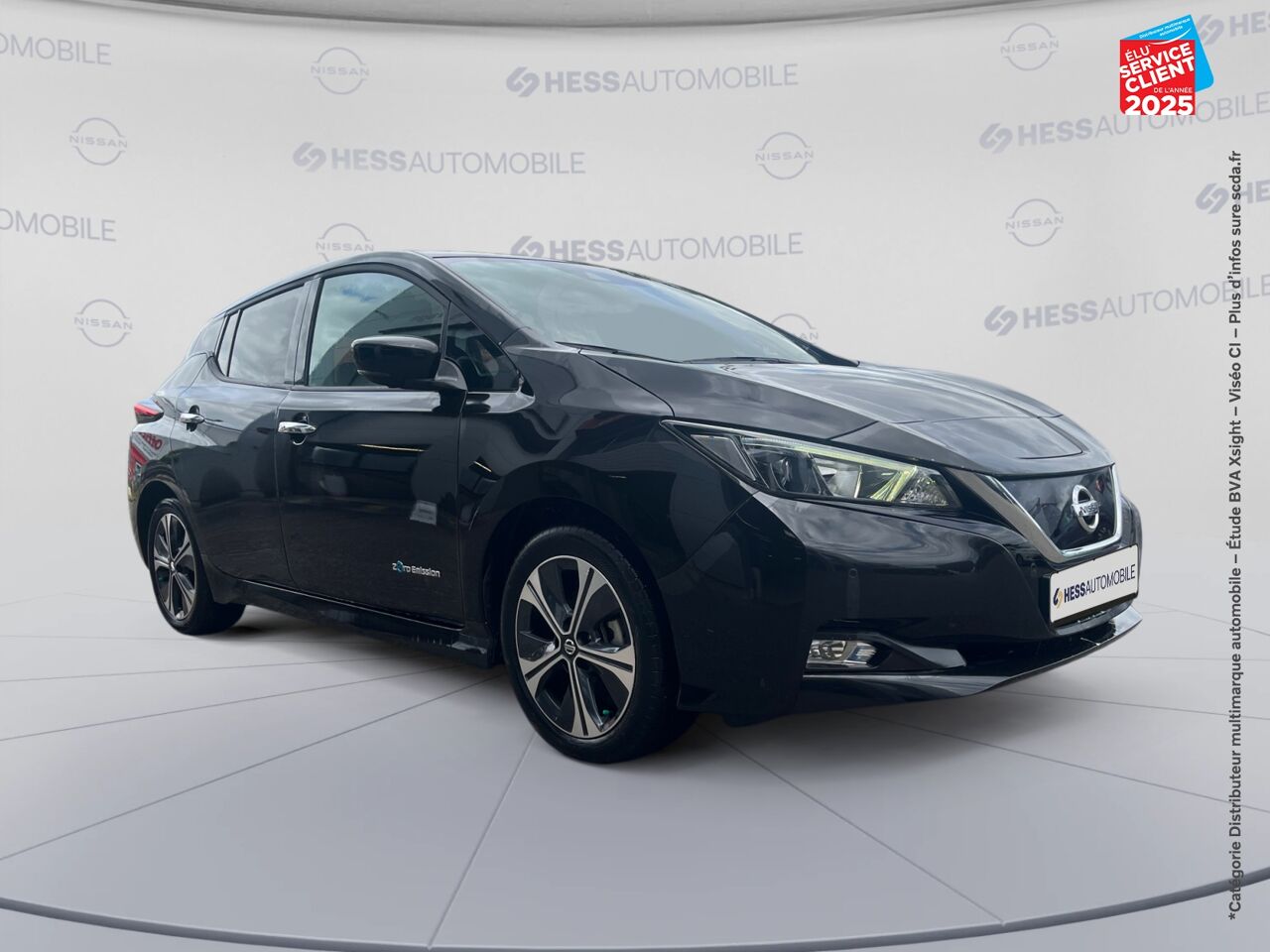 Véhicule d'occasion NISSAN LEAF 150CH 40KWH N-CONNECTA 19 SIEGES CHAUF GPS chez Peugeot Charleville