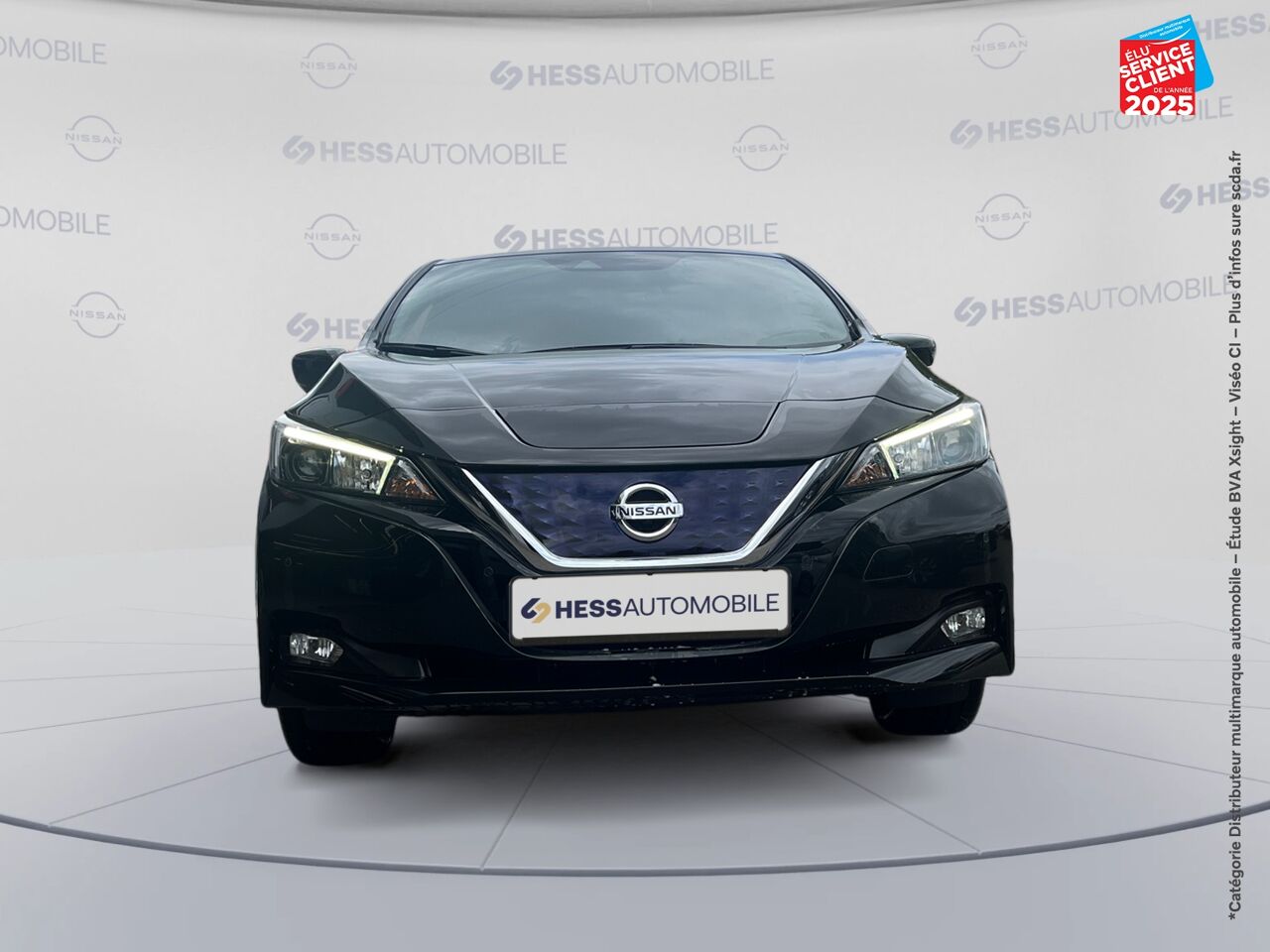 Véhicule d'occasion NISSAN LEAF 150CH 40KWH N-CONNECTA 19 SIEGES CHAUF GPS chez Peugeot Charleville