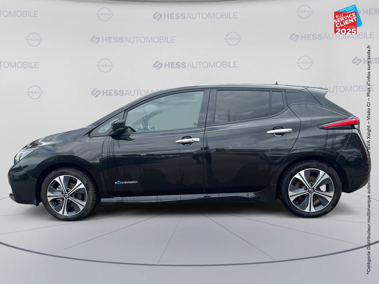 Véhicule d'occasion NISSAN LEAF 150CH 40KWH N-CONNECTA 19 SIEGES CHAUF GPS chez Peugeot Charleville